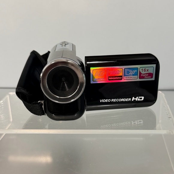 Black Digital Video Camera LCD Display Screen - Picture 10 of 10